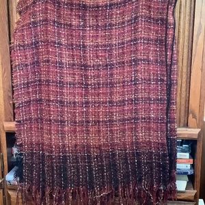 TOSSA Knit Shawl